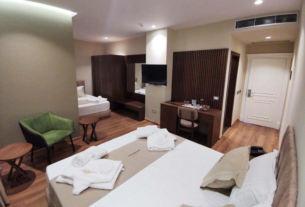 White Crown Hotel Kamez ภายนอก รูปภาพ