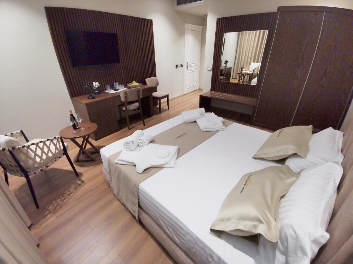 White Crown Hotel Kamez ภายนอก รูปภาพ
