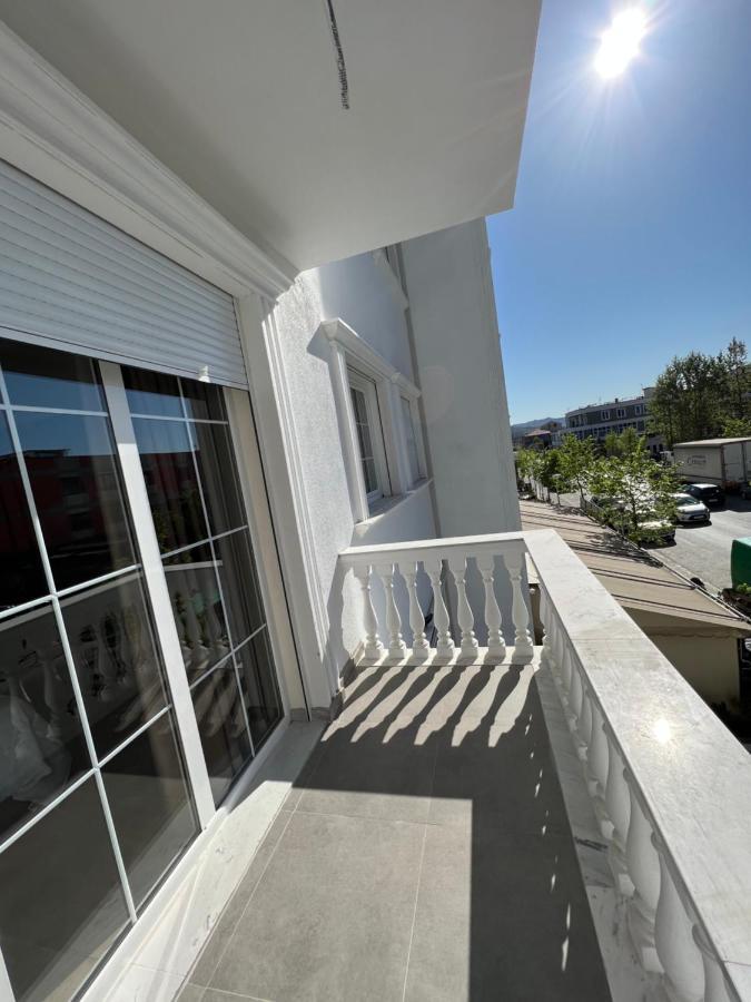 White Crown Hotel Kamez ภายนอก รูปภาพ
