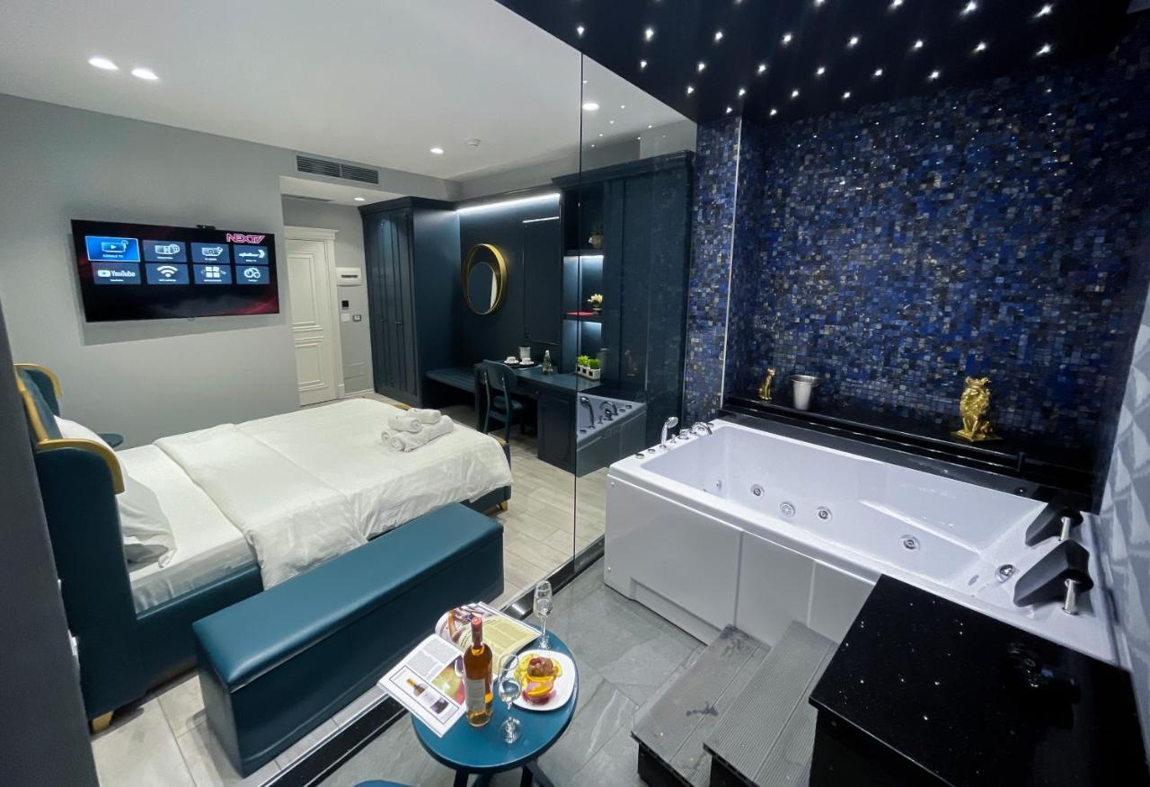 White Crown Hotel Kamez ภายนอก รูปภาพ